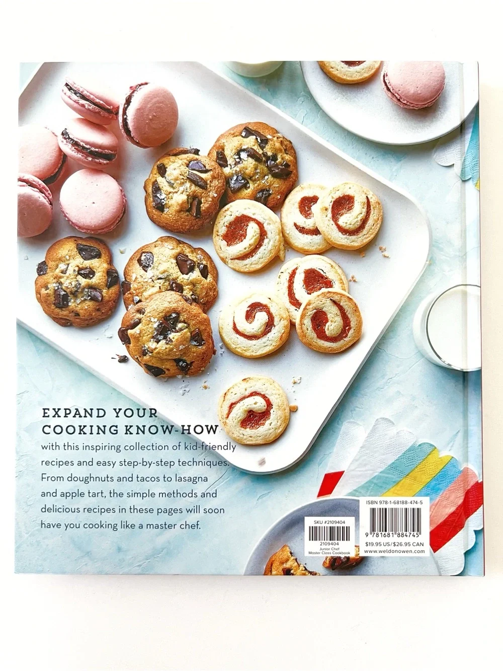 Junior Chef Masterclass Cookbook & Cake Pops Cookbook- Set